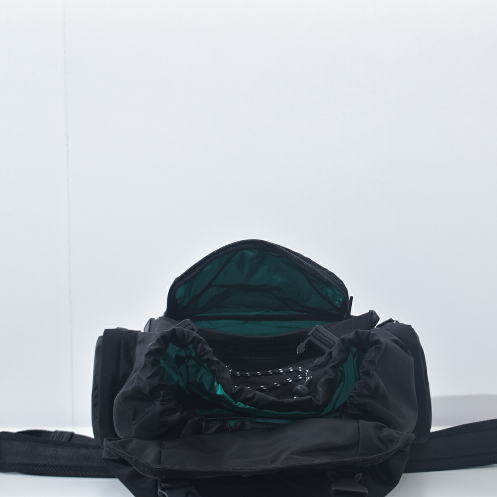 楽天市場】ヴェルサーチ バックパック メデューサ ロゴ ナイロン