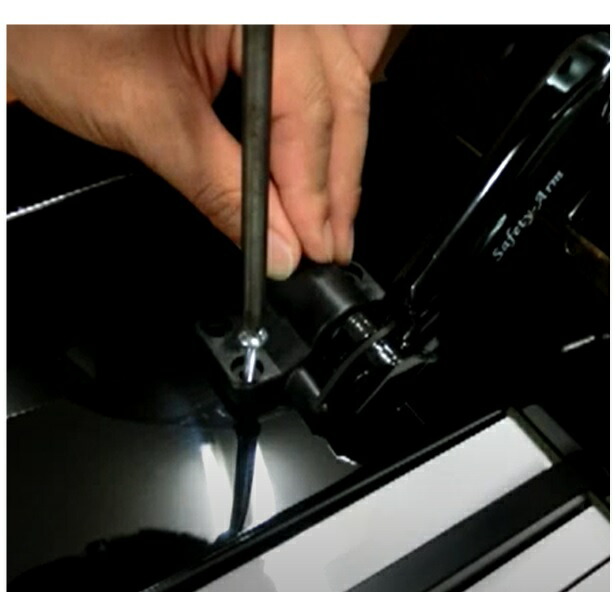 楽天市場】ヤマハ/アップライトピアノ後付式鍵盤蓋安全装置【SA-1