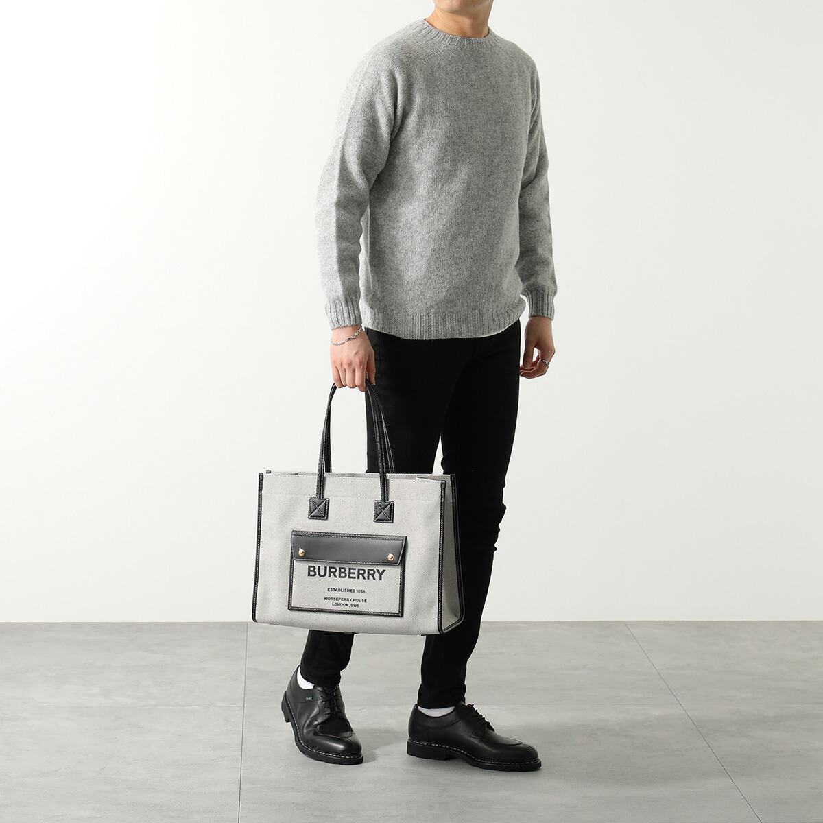 楽天市場】BURBERRY バーバリー トートバッグ FREYA TOTE 8055747