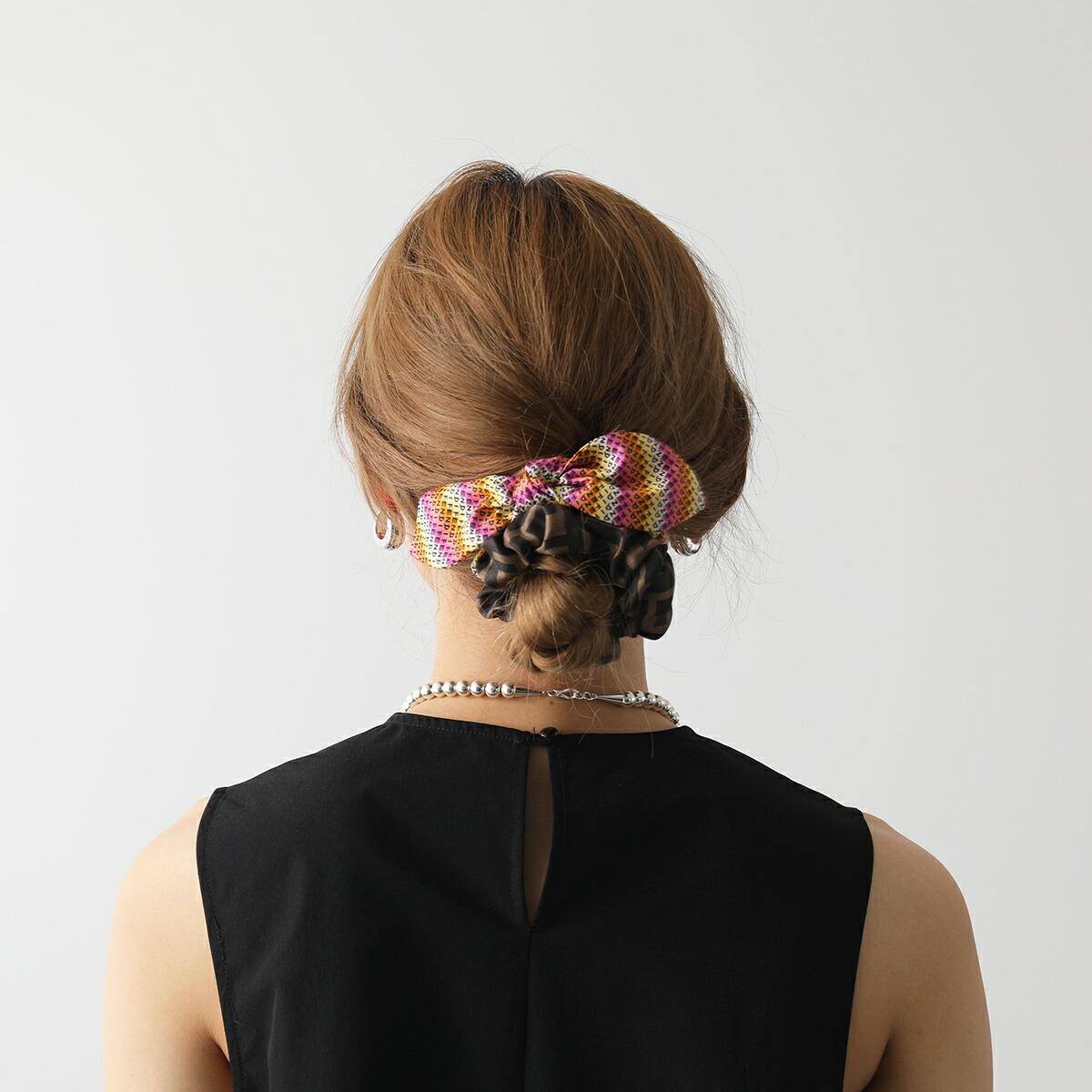 楽天市場】FENDI フェンディ シュシュ FXT268 AJWD レディース 【2点