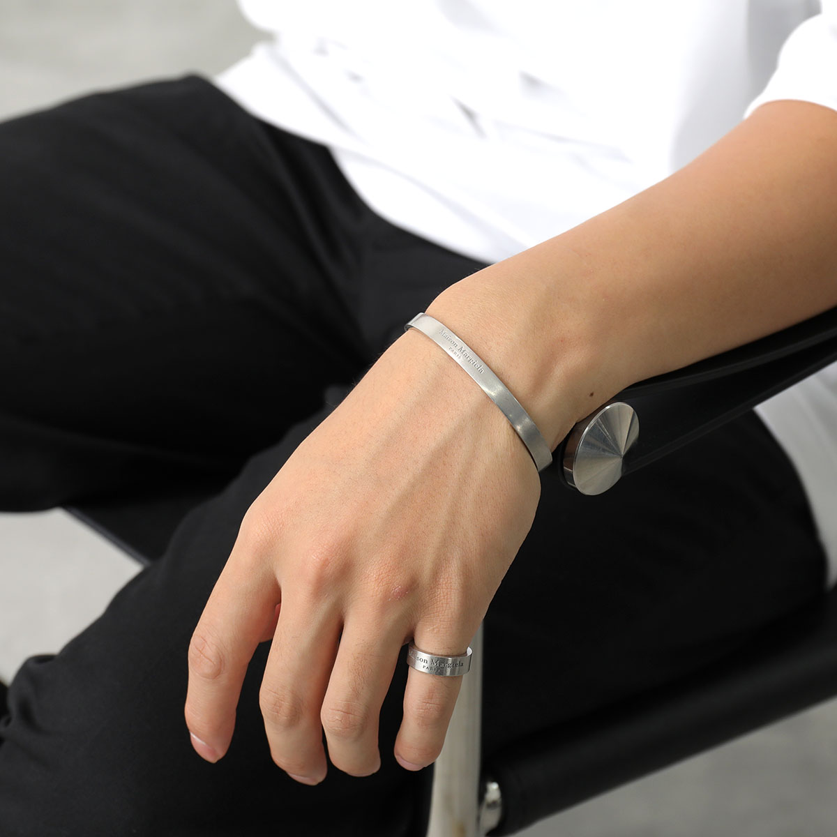 楽天市場】MAISON MARGIELA メゾンマルジェラ バングル SM1UY0065