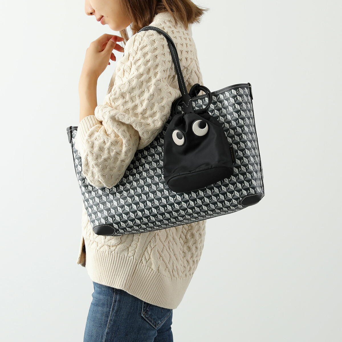 楽天市場】ANYA HINDMARCH アニヤハインドマーチ 巾着バッグ