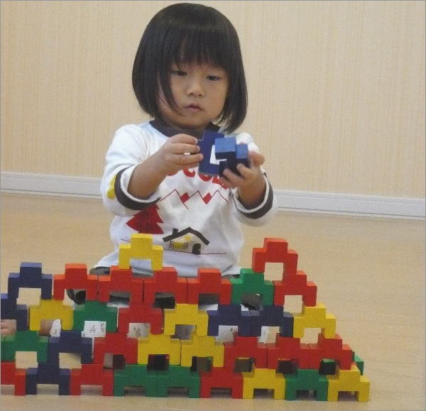 楽天市場】トーテム48 LE3048 レシオ社 知育玩具 木のおもちゃ 積木