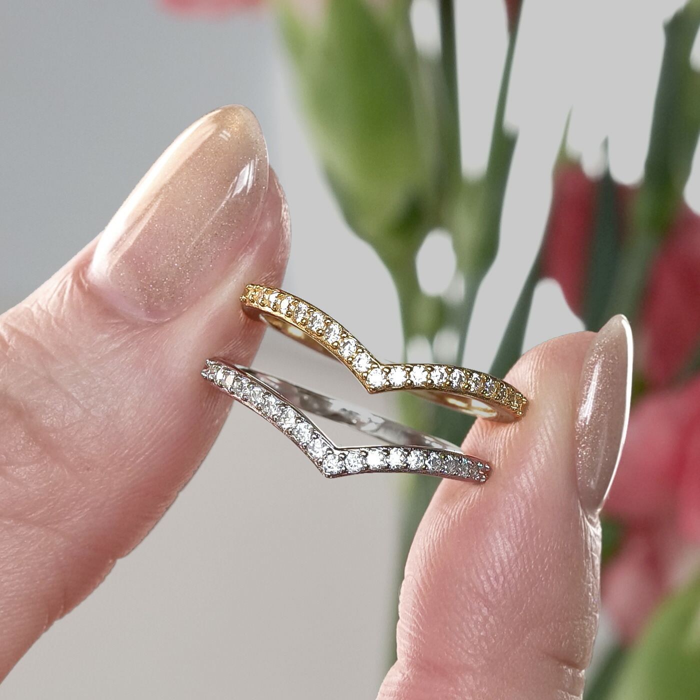 楽天市場】【ダイヤモンド の2.5倍の輝き】モアサナイト V字 リング