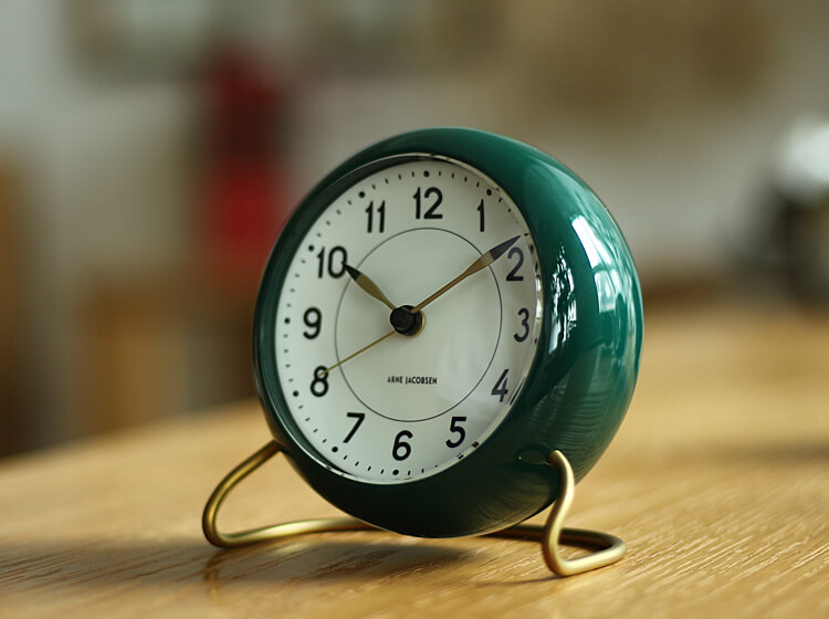 楽天市場】アルネ・ヤコブセン STATION（ステーション） テーブル