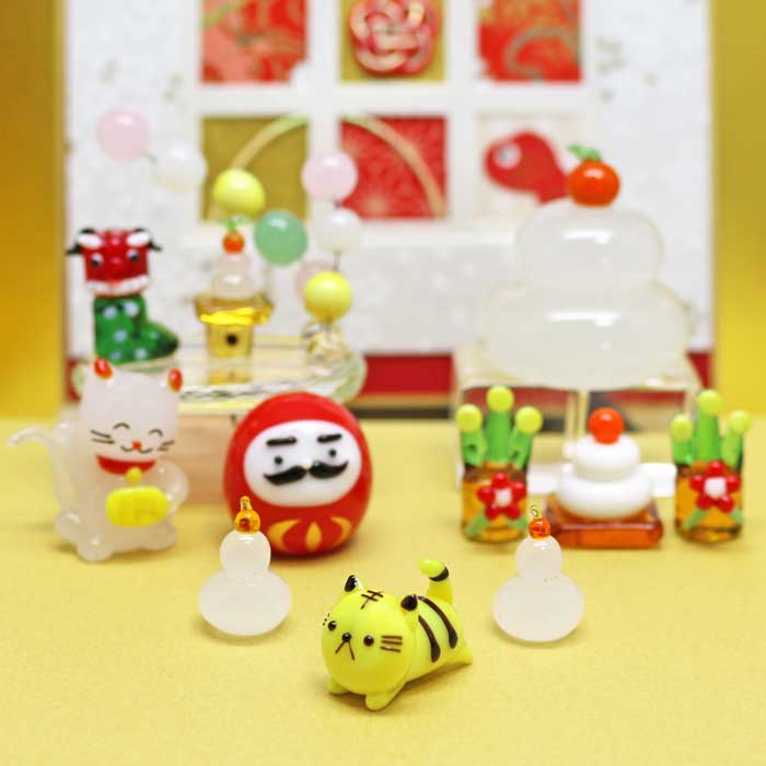 楽天市場】ガラス細工 ミニ門松(赤) お正月 門松 かどまつ まつ