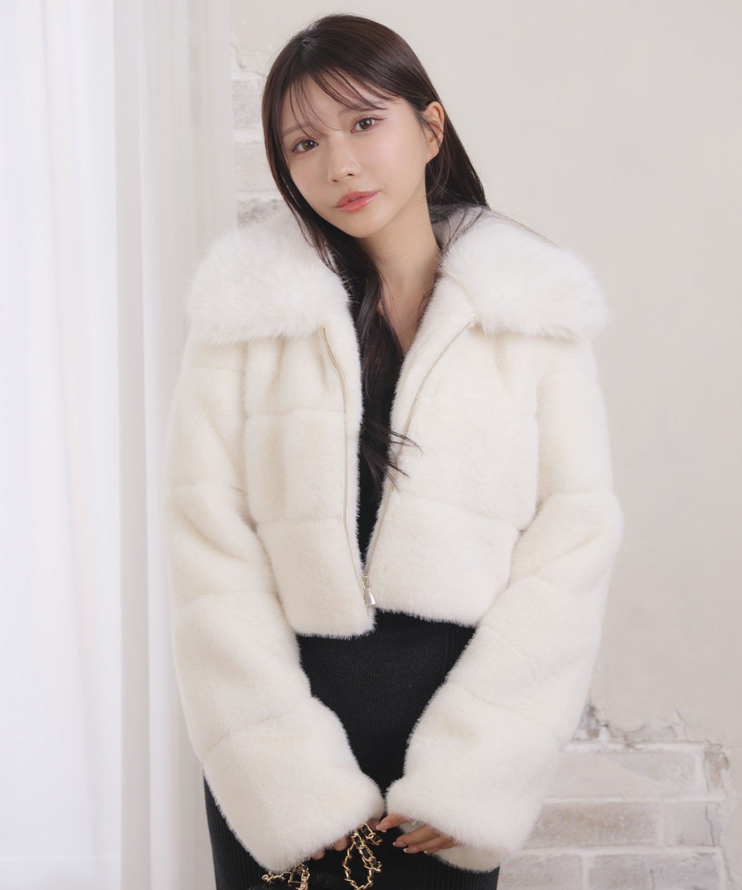 LIP SERVICE｜2wayカラーショートファージャケット | Rakuten Fashion