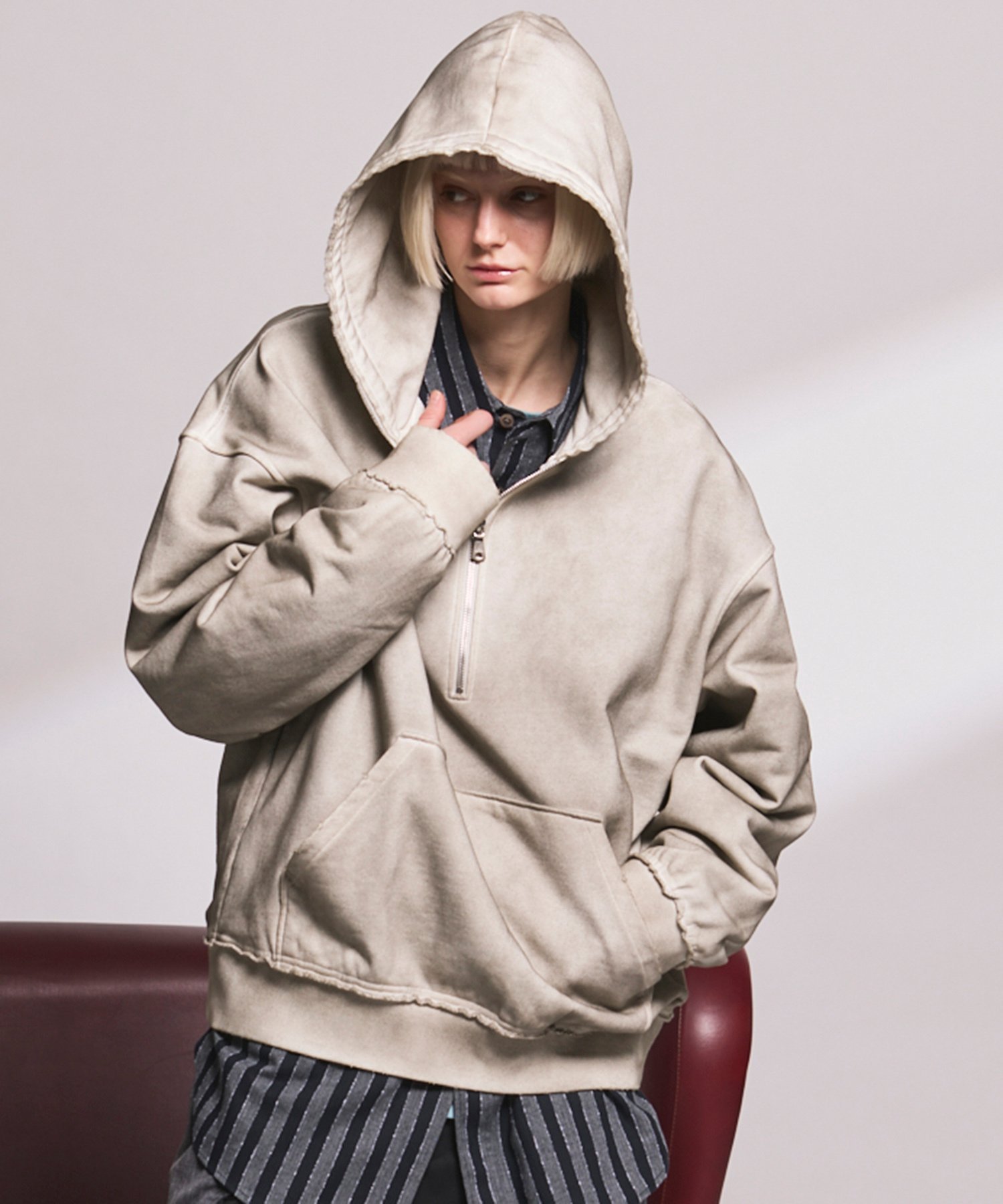 MAISON SPECIAL｜Deep Front Neck Prime-Over Half-zip Hoodie