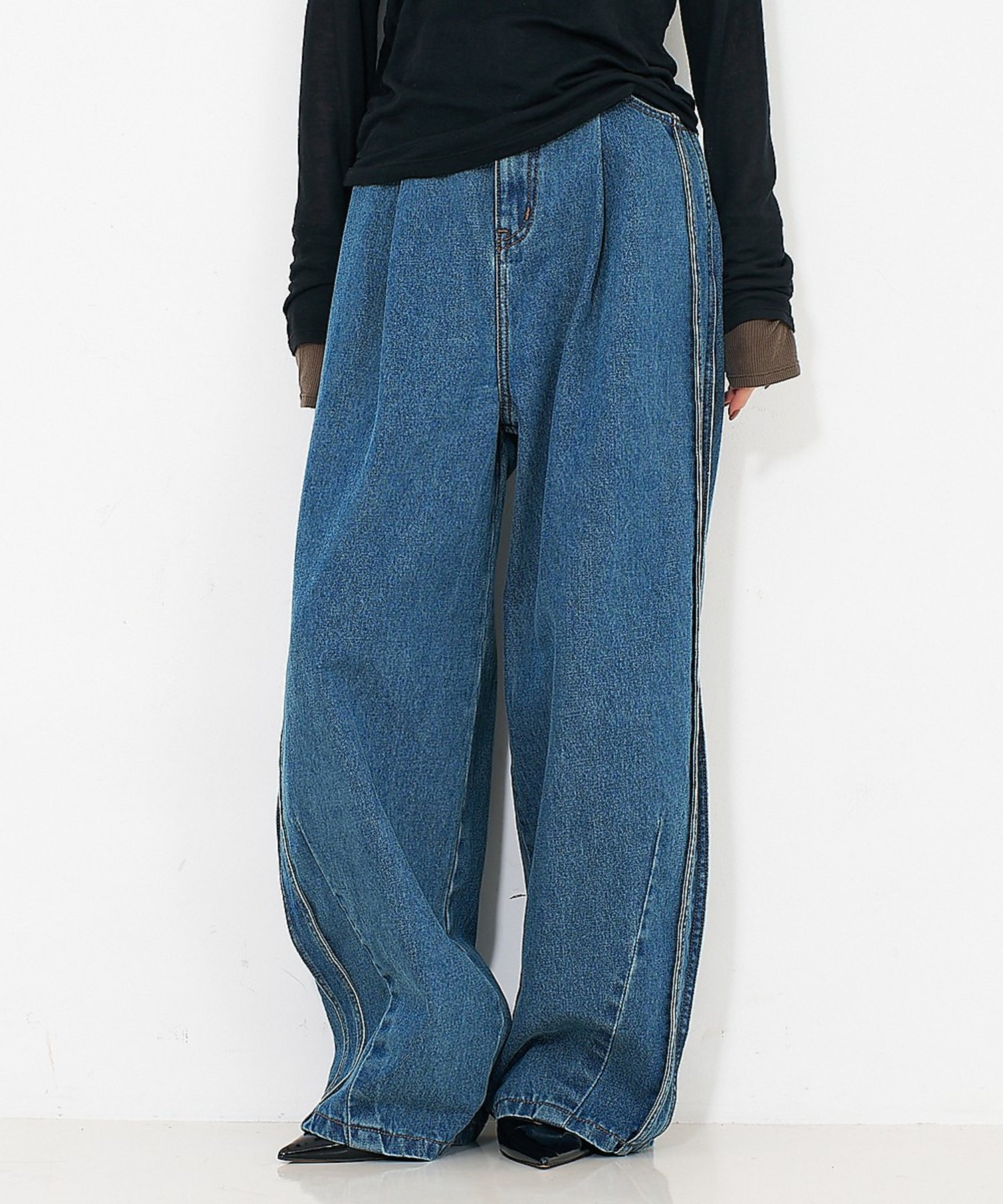 NOMINE｜サイドライン タック ワイド ハイウエスト デニムパンツ【予約