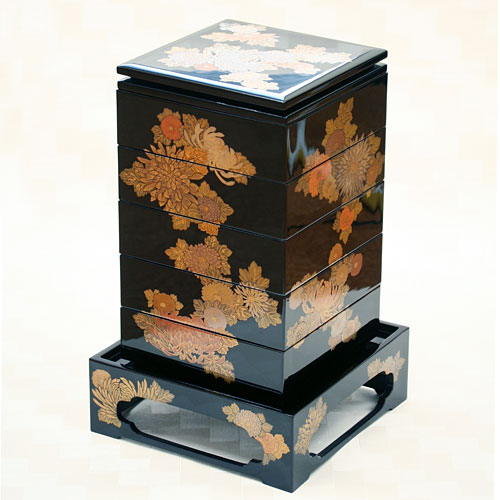 楽天市場】漆器 五段重 台付き 黒内朱 菊尽し蒔絵【少々訳あり