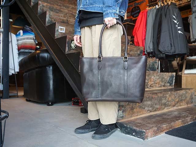 楽天市場】全2色【vasco/ヴァスコ】「Leather Nelson Tote Bag/レザー