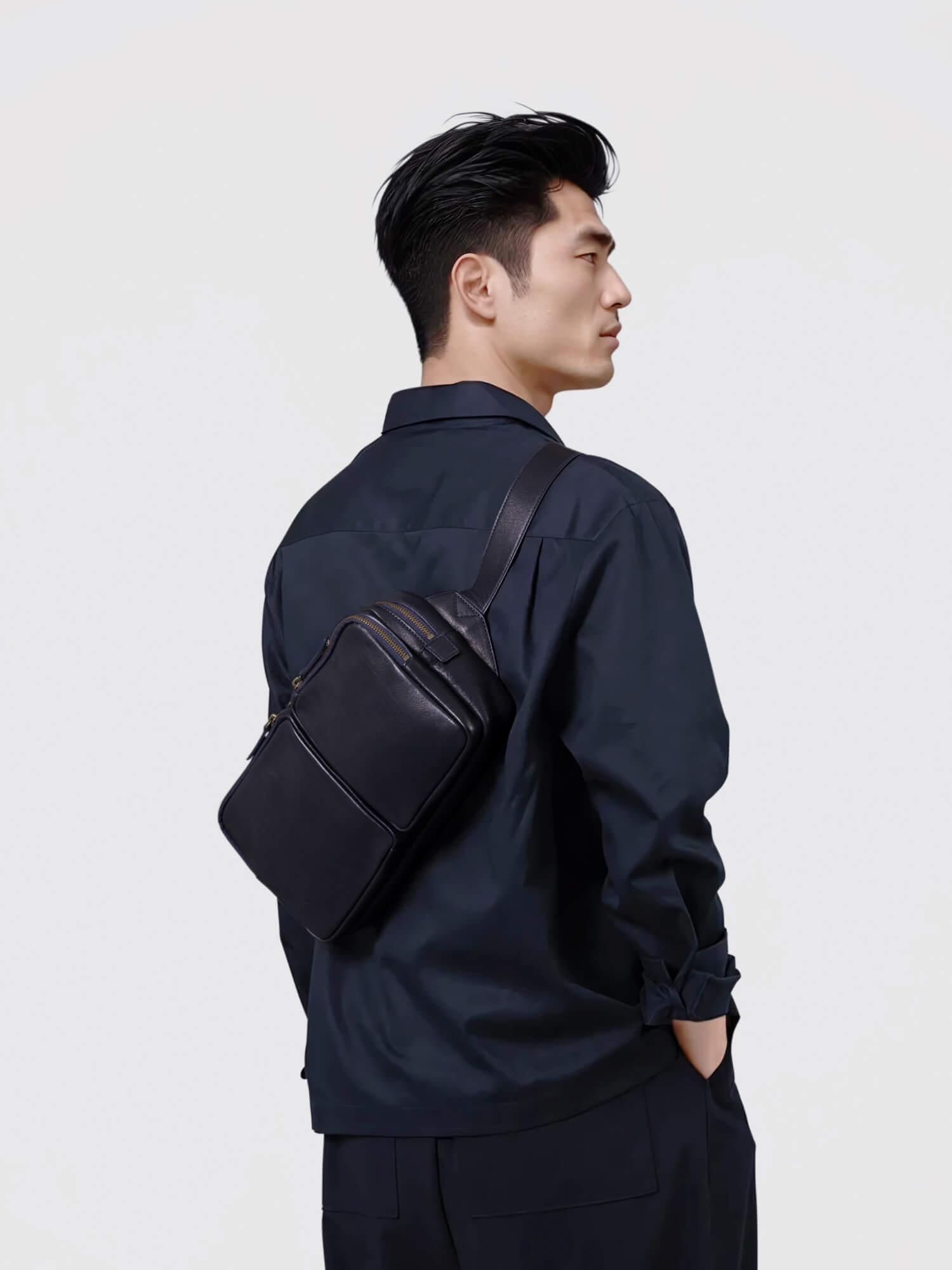 ビークル トリジップボディーバッグ – ボディバッグ – 土屋鞄製造所