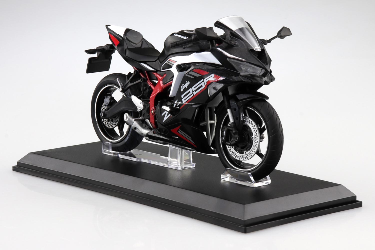 109700 1/12完成品バイク KAWASAKI Ninja ZX-25R メタリックスパーク