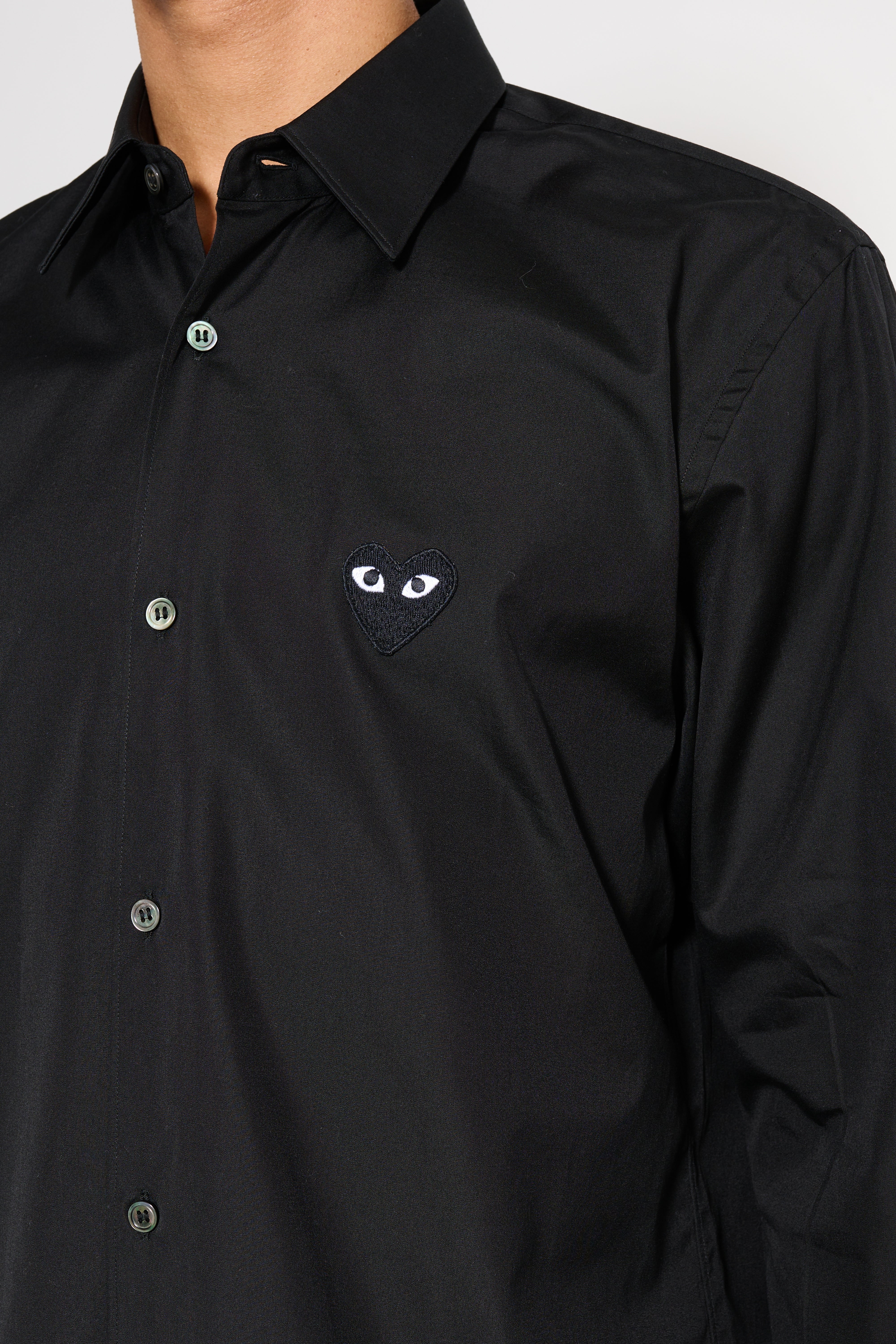 Comme des Garçons Play Small Heart Shirt Black – Très Bien