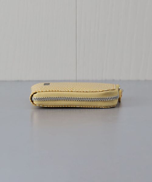 H＞レザー Lジップウォレット