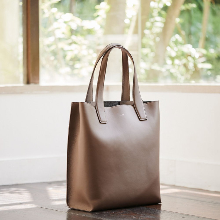 Calma Tote Tall（カーマトート トール）（F2311B103） | 商品詳細