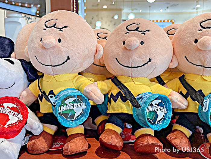 USJグッズ】手足が動かせる自立ぬいぐるみが新登場！スヌーピーや
