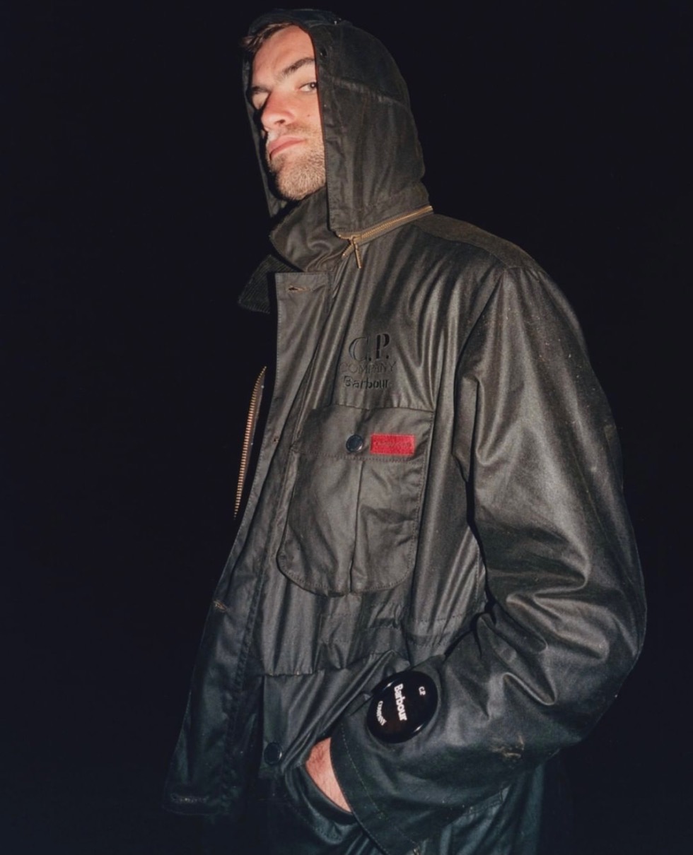 C.P. COMPANY 50周年を記念したBarbourとのスペシャルコラボアイテムが