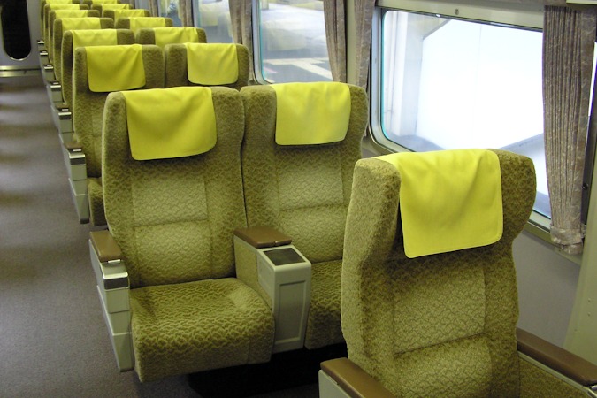 381系特急型電車（車内）