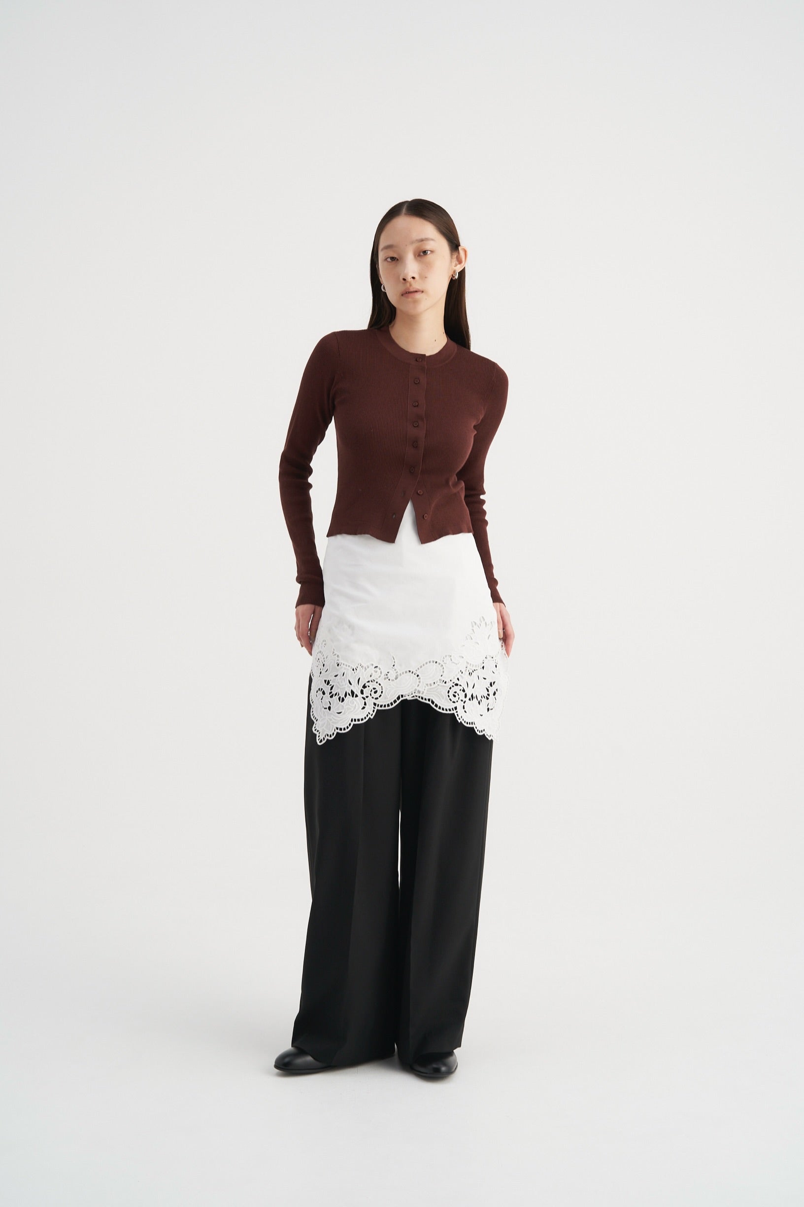 Scallop embroidery scarf – Venica