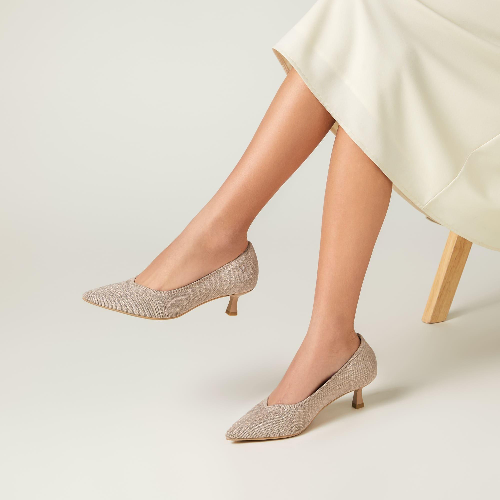 Scarlett] ポインテッドトゥ キトゥンヒール パンプス – VIVAIA JAPAN