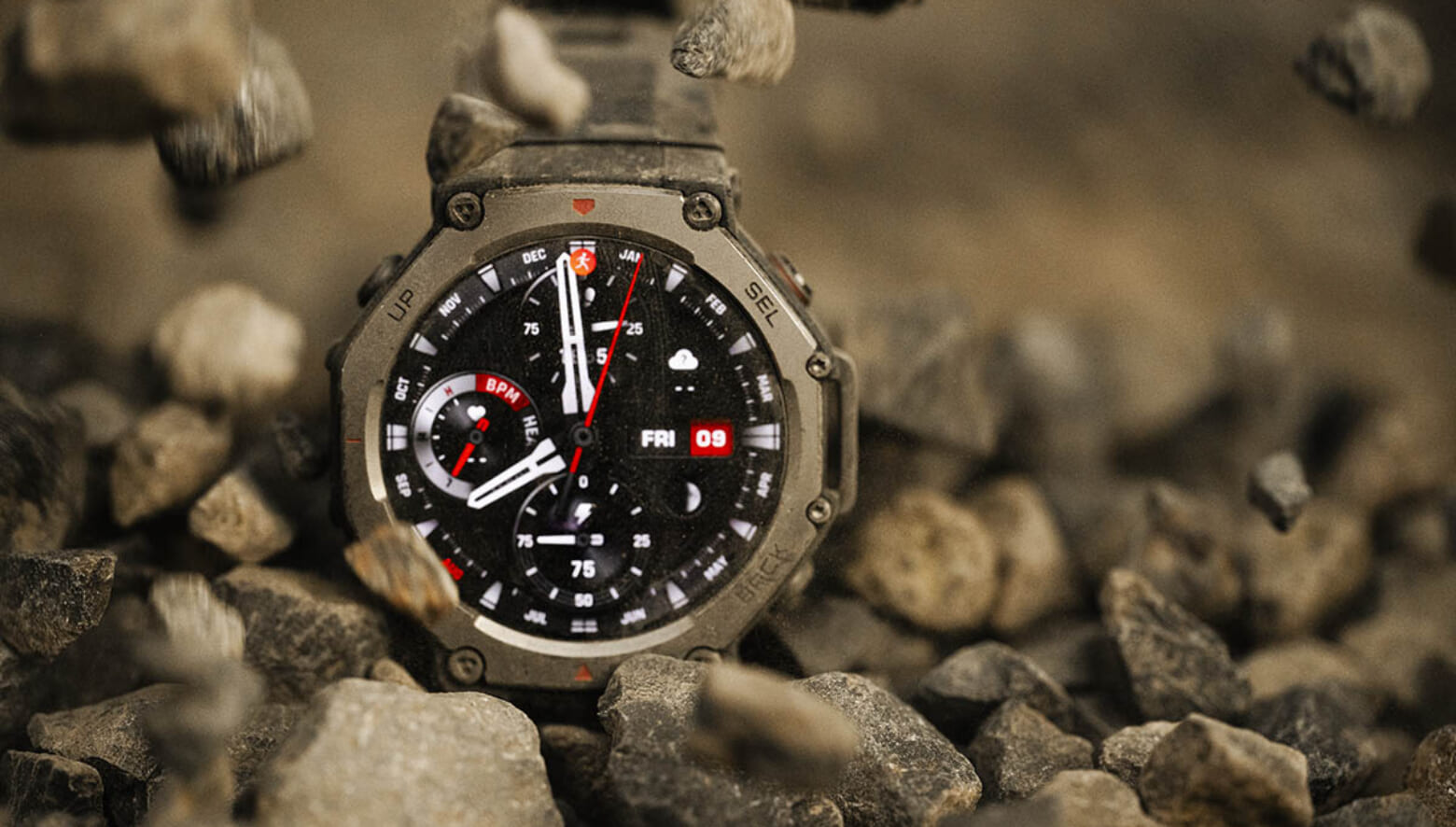 これぞコスパ最強！なアウトドアスマートウォッチを発見。無骨デザイン