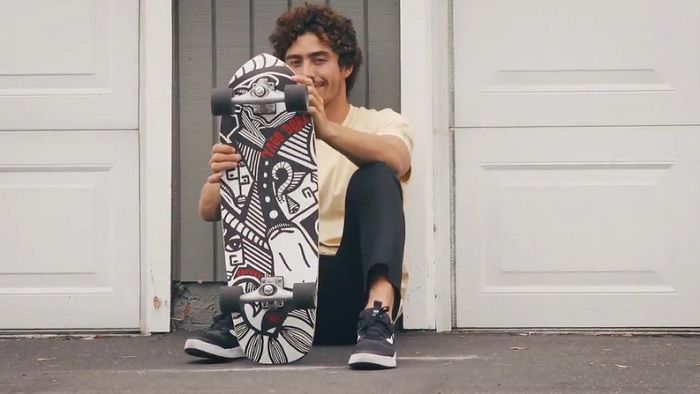 ヤゴ・ドラのカーバーシグネチャーモデル「Skinny Goat」：2019年