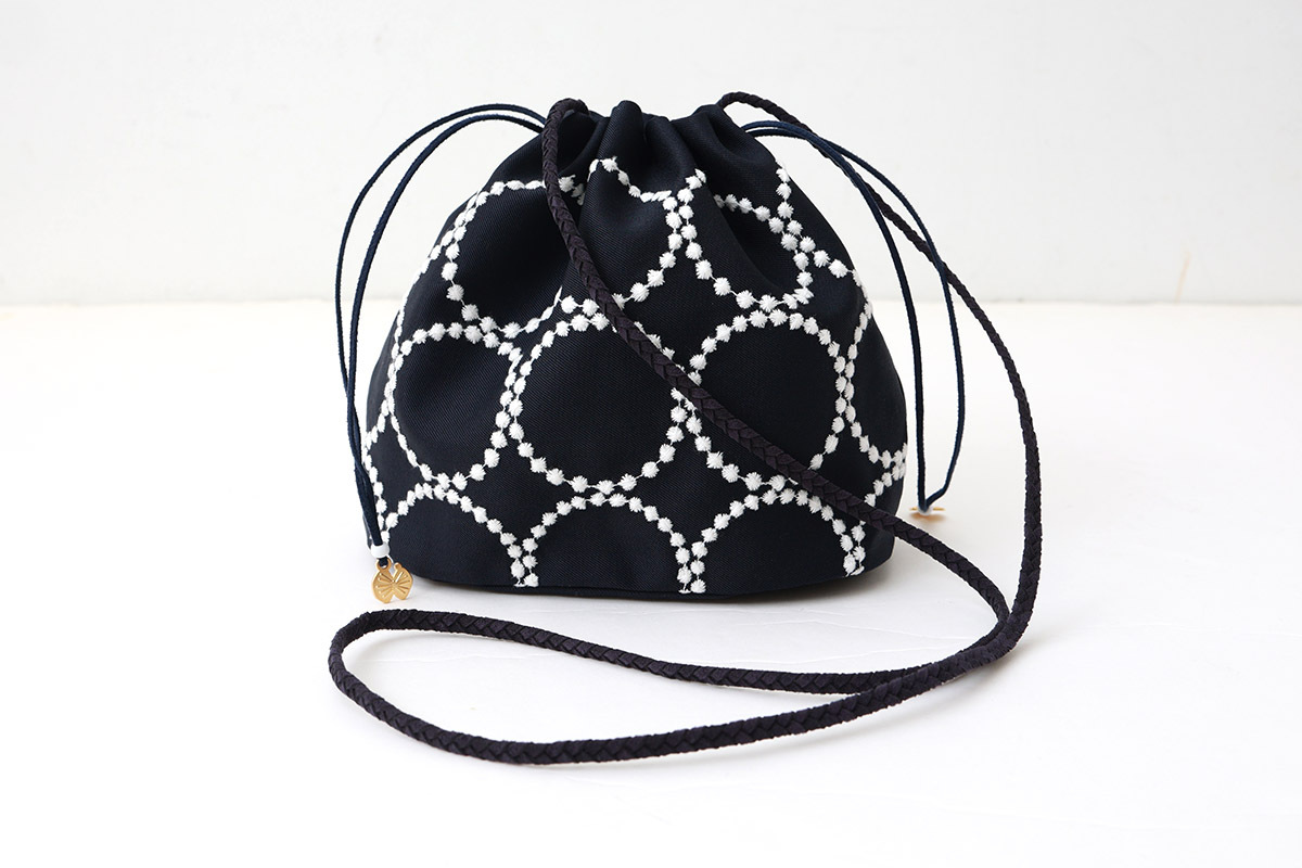 mina perhonen ミナペルホネン 子供服 gem pochette -tambourine-