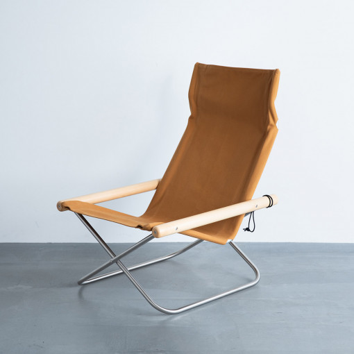 01 わたしたちの暮らしに合わせて - カレーライスのような椅子 ～新居