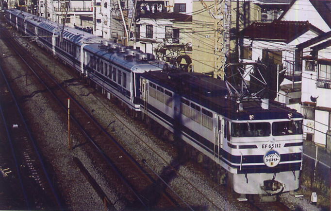 JR EF65-0形 電気機関車 (112号機・ユーロライナー色) (鉄道模型