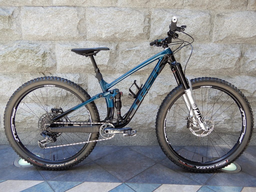 みい TREK 「トレック」Fuel EX 5 フルサスマウンテンバイク 2025年