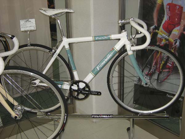 PINARELLO 2010 ロードバイク ROADBIKE RACER 自転車 大阪
