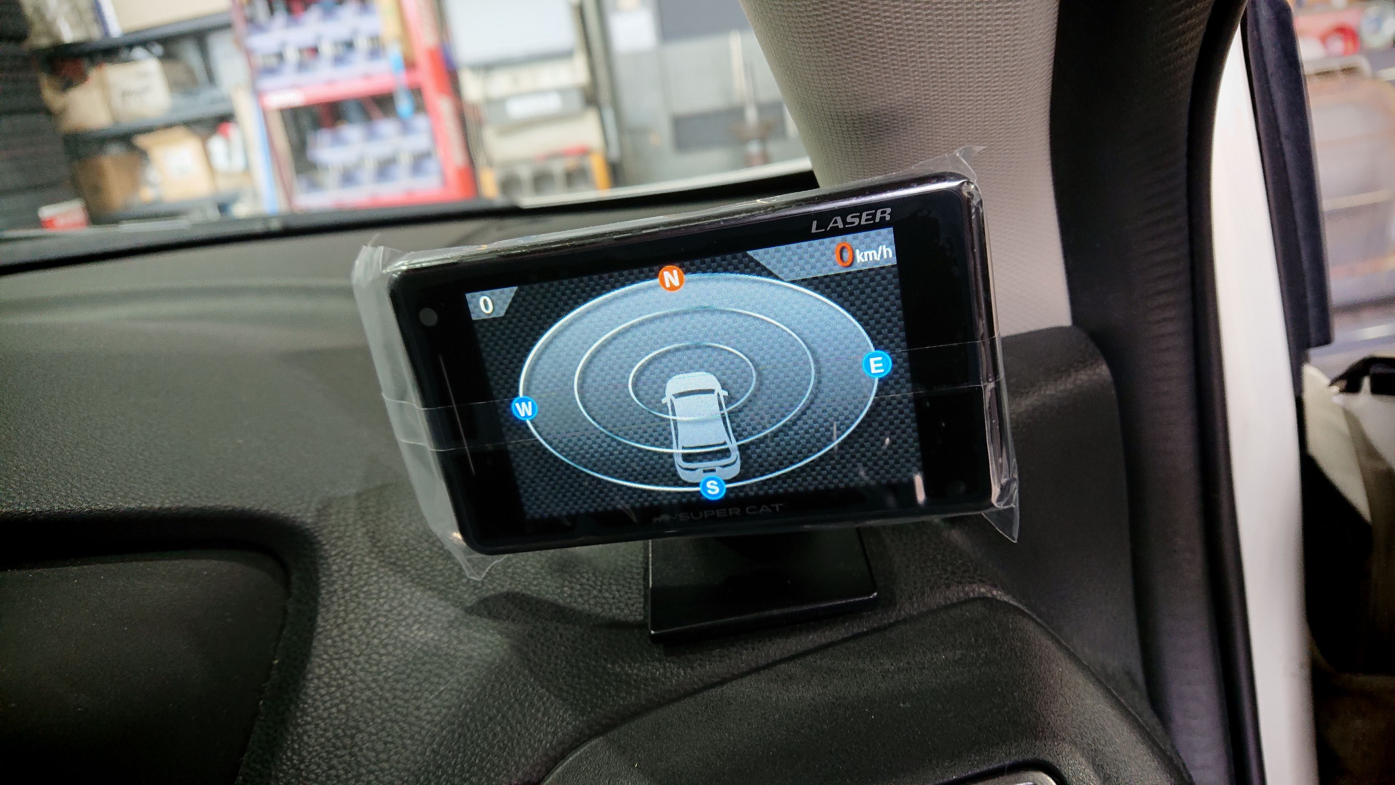 レーダー探知機から レーザー＆レーダー探知機へ交換作業 ユピテル指定