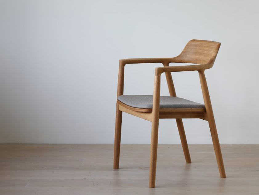 日本が世界に誇る名作家具】ヒロシマ アームチェア/マルニ木工