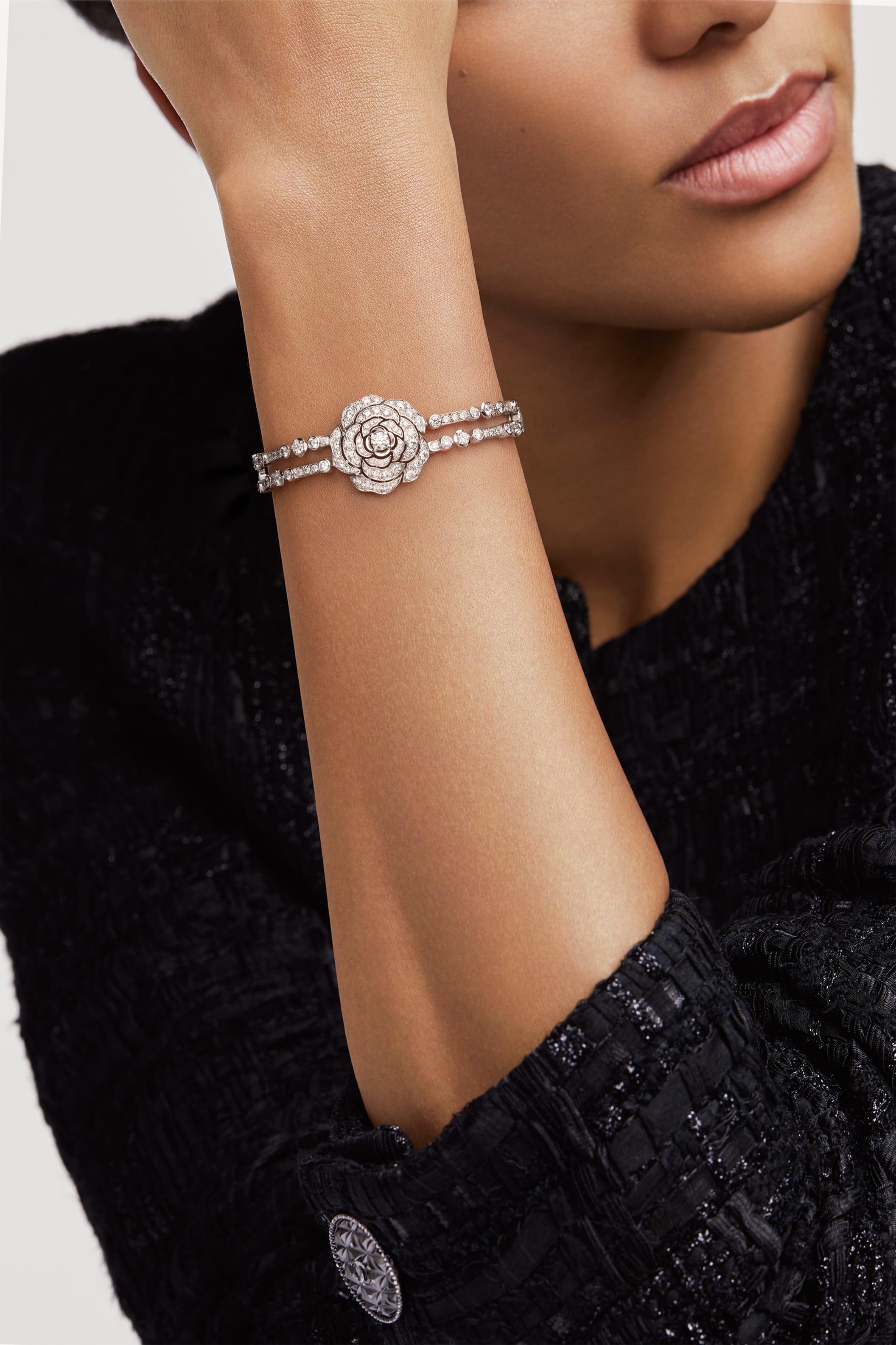 カメリア コレクション ブレスレット ホワイトゴールド | CHANEL シャネル