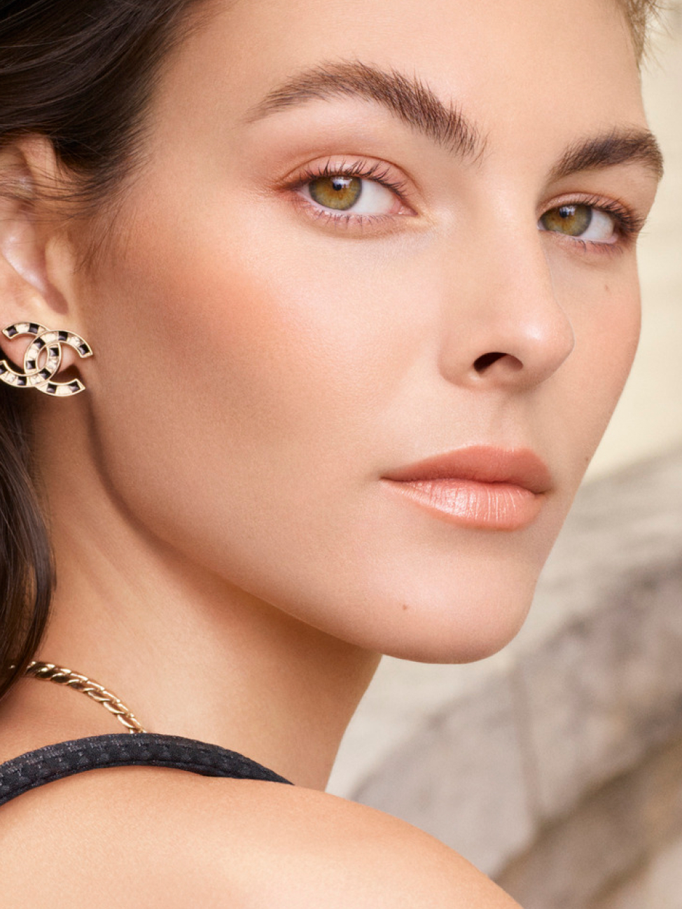 LES BEIGES Healthy glow foundation hydration and longwear Br12