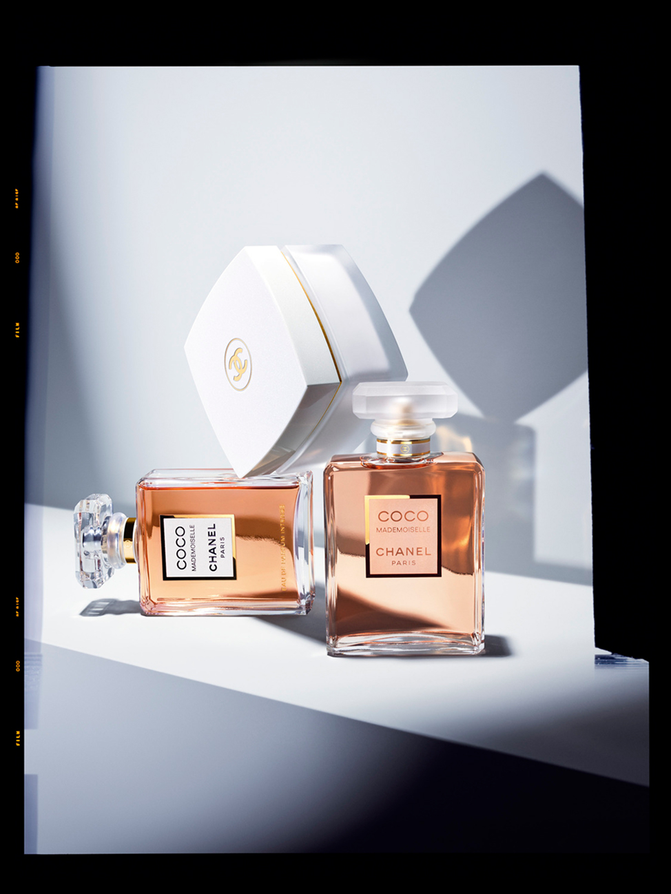 ココ マドモアゼル シルキー ボディ クリーム - 150 g | CHANEL シャネル