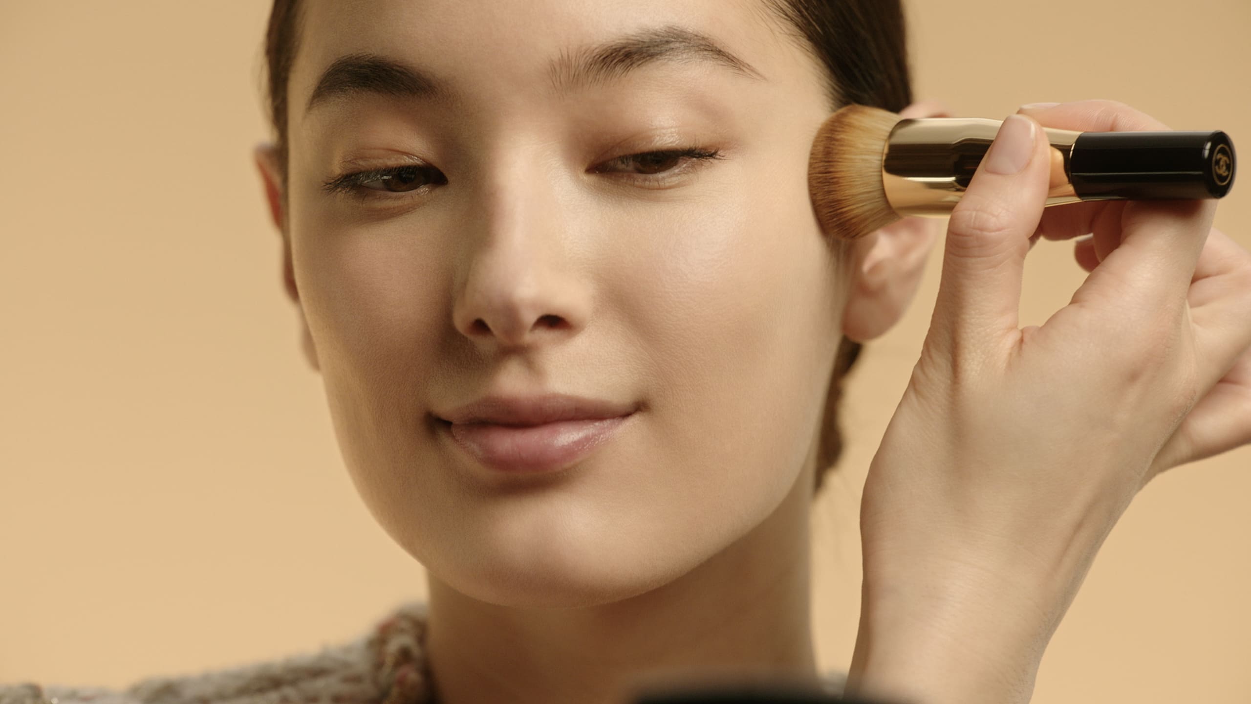 SUBLIMAGE L'ESSENCE DE TEINT Ultimate Radiance-Generating Serum