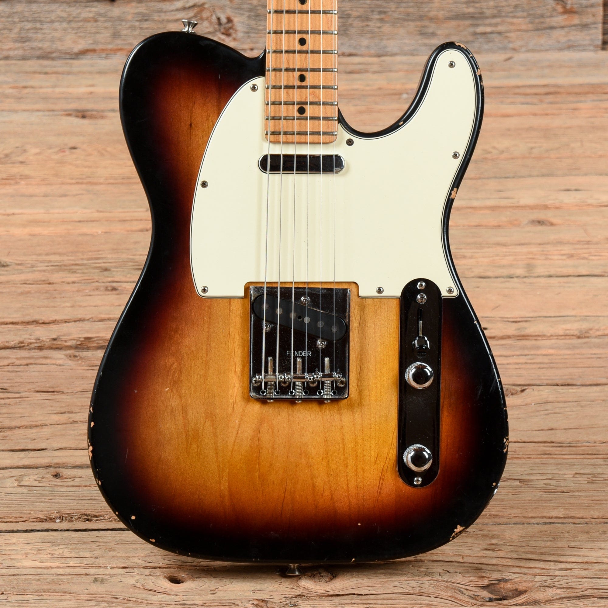Fender Highway One Telecaster Sunburst 2003 – Chicago Music Exchange