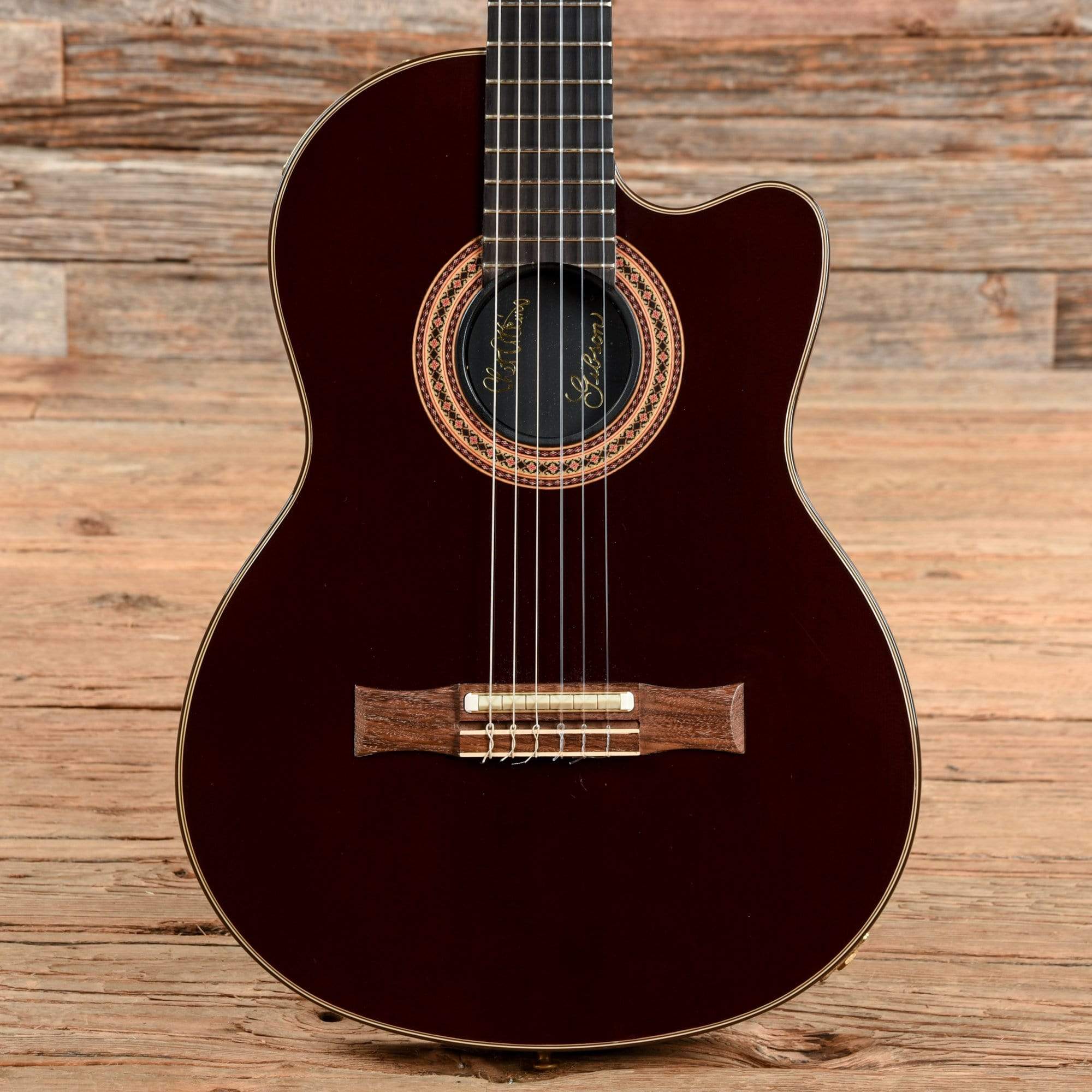 Gibson Chet Atkins CE Nylon Wine Red 1999 – Chicago Music Exchange