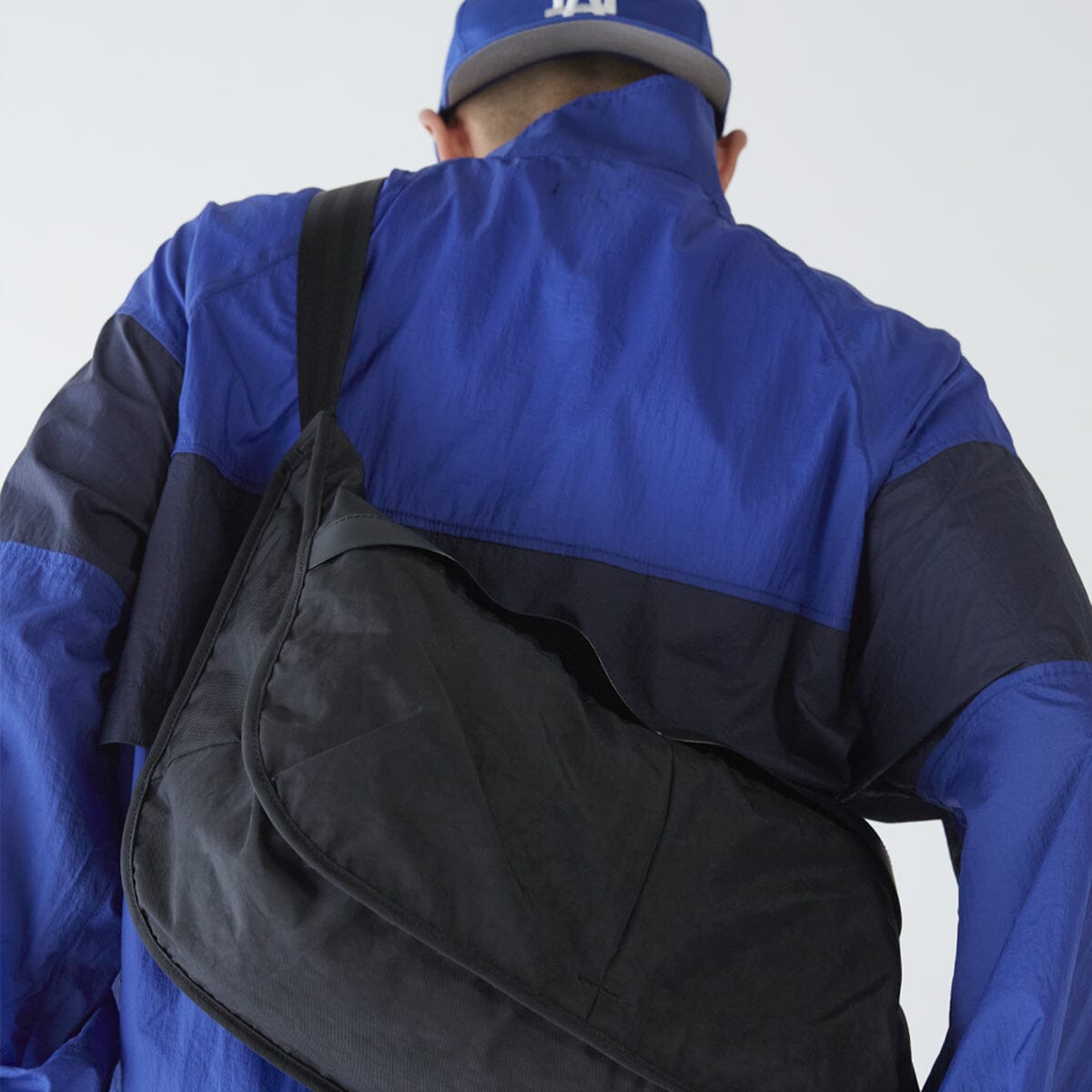 YOYOGI 14L MESSENGER(ヨヨギ 14L メッセンジャー) | クローム