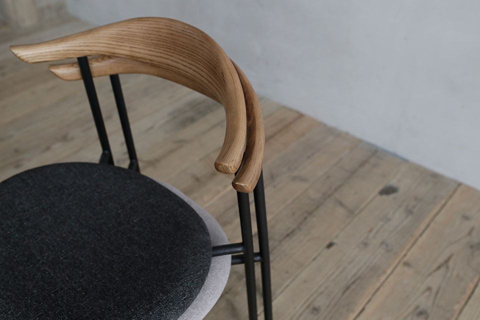 アトムチェア｜チェア/スツール｜CRUSH CRASH PROJECT -クラッシュ