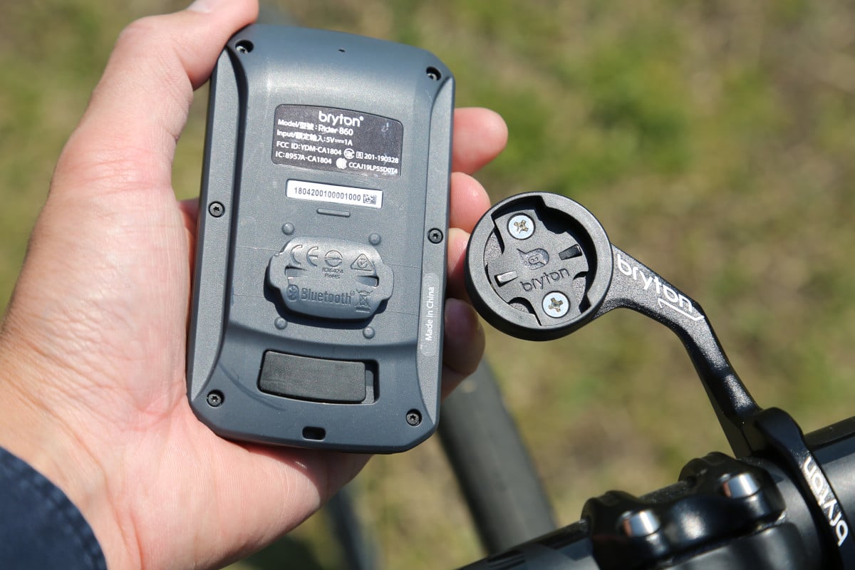 ブライトン Rider860 カラータッチパネルや高性能ナビが特徴のフラッグ