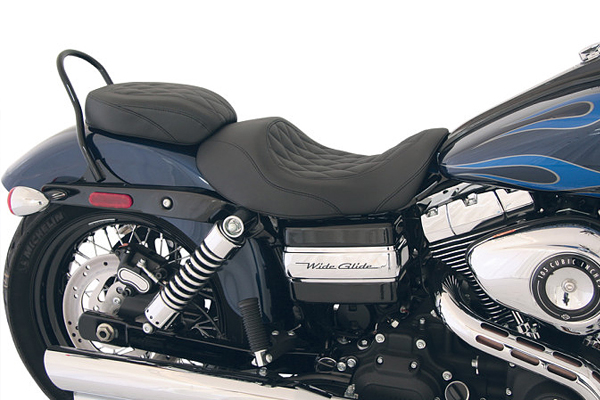 シート Mustang（マスタング） | ハーレーパーツティップス