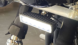 HIGH-POWER イエロー LED ドライビングライトバー - Custom Dynamics