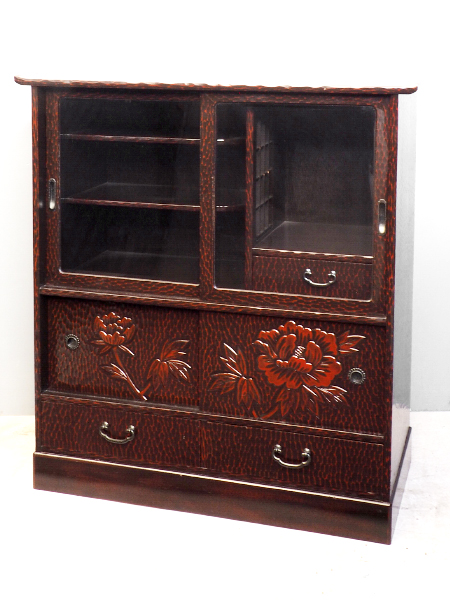 鎌倉彫<br>面取硝子入<br>茶箪笥 | アンティーク山本商店