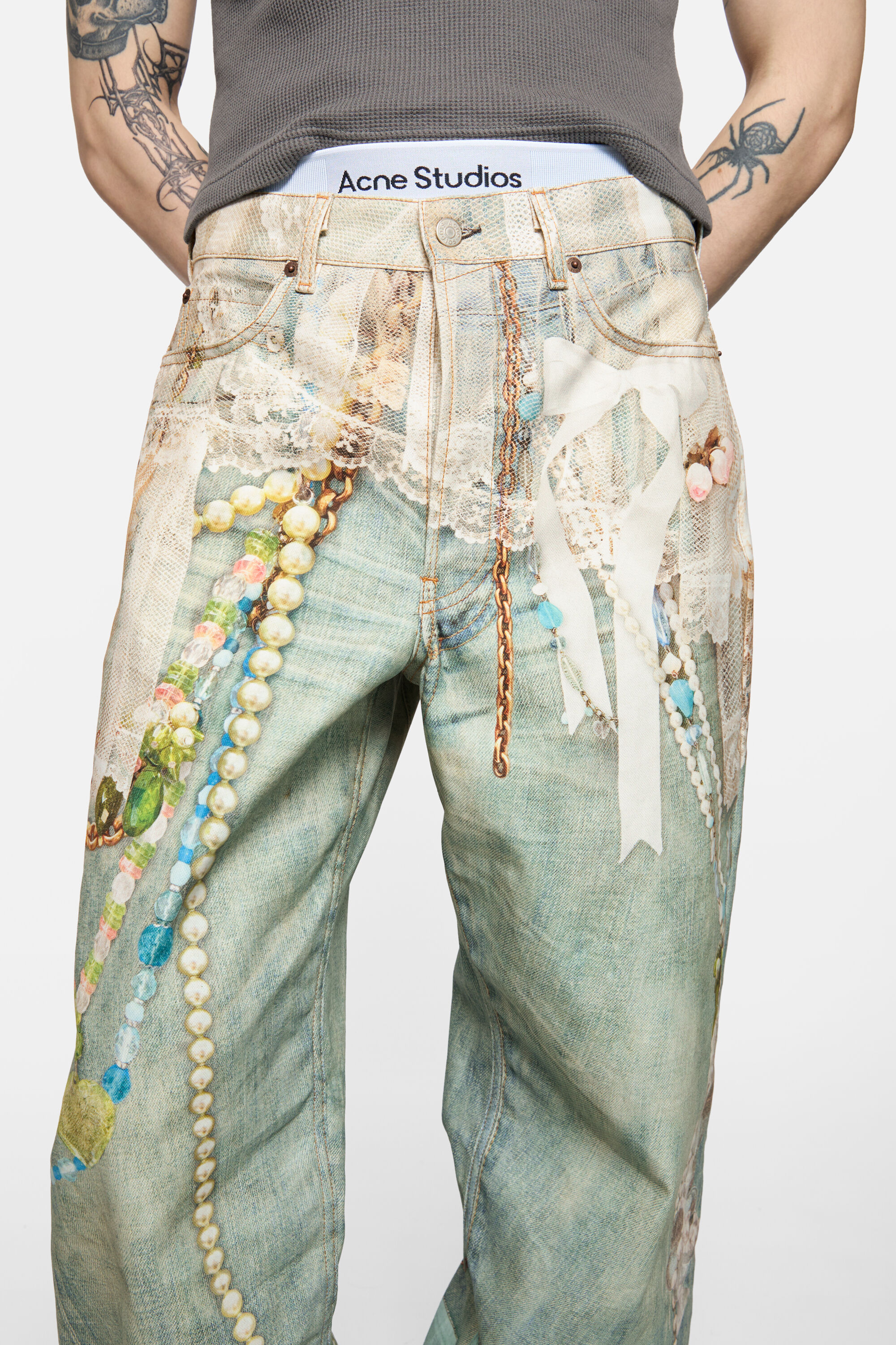 Acne Studios - Loose fit jeans - 1981 - White/green