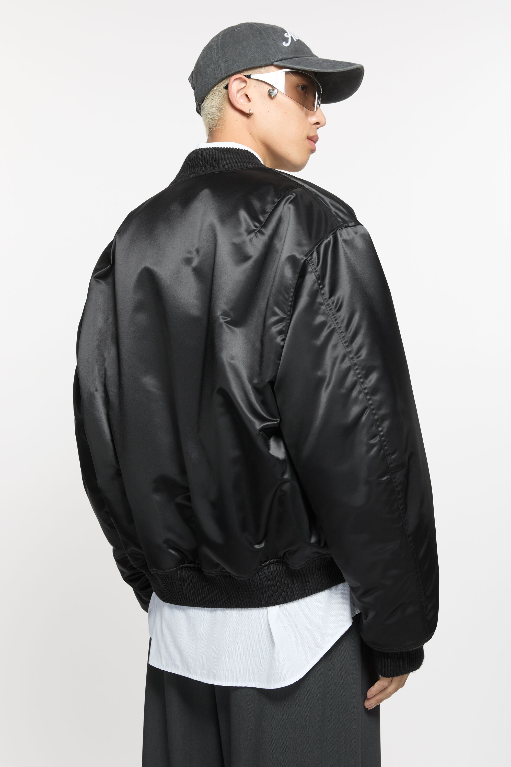 Acne Studios - ボンバージャケット ロゴグラム - ブラック