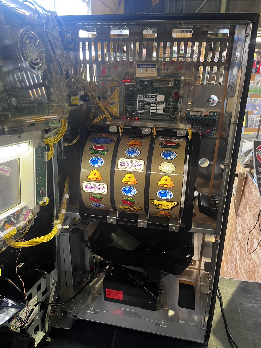 クレアの秘宝伝～はじまりの扉と太陽の石～スロット実機買取いたしまし