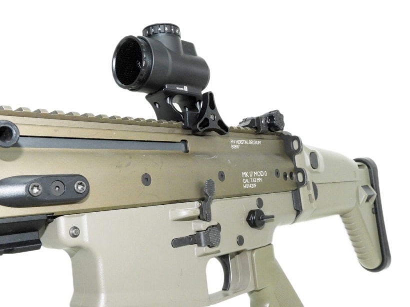 東京マルイ] SCAR-H FDE 次世代電動ガン ダットサイト&グリップライト